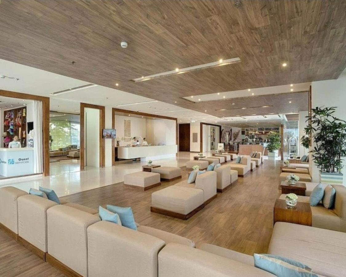 Romantic With Seaview - Beachfont Apartment
