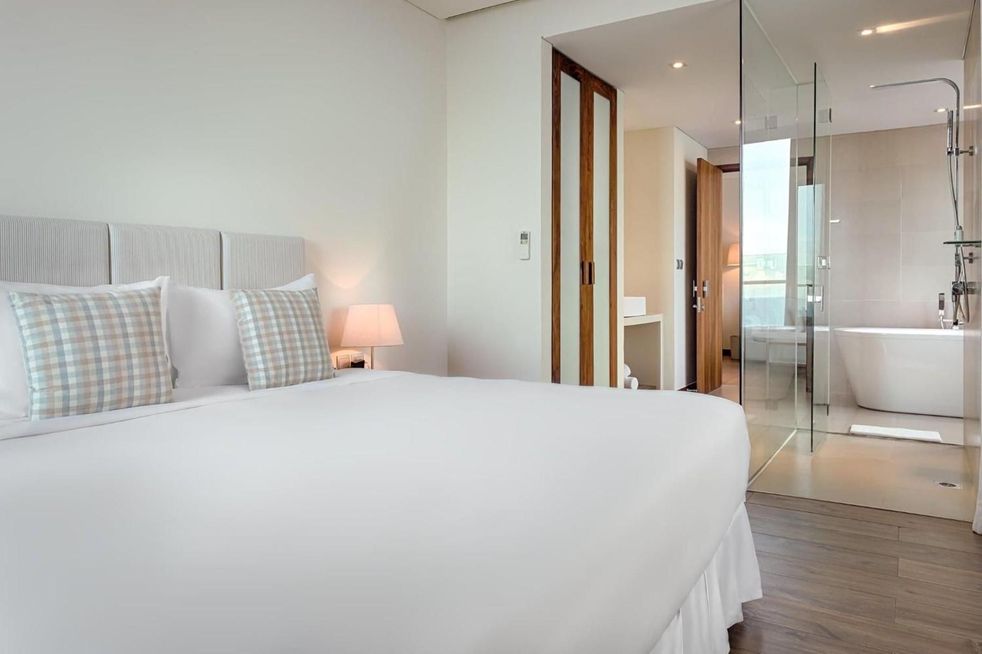 Apartment Romantic With Seaview - Beachfont *